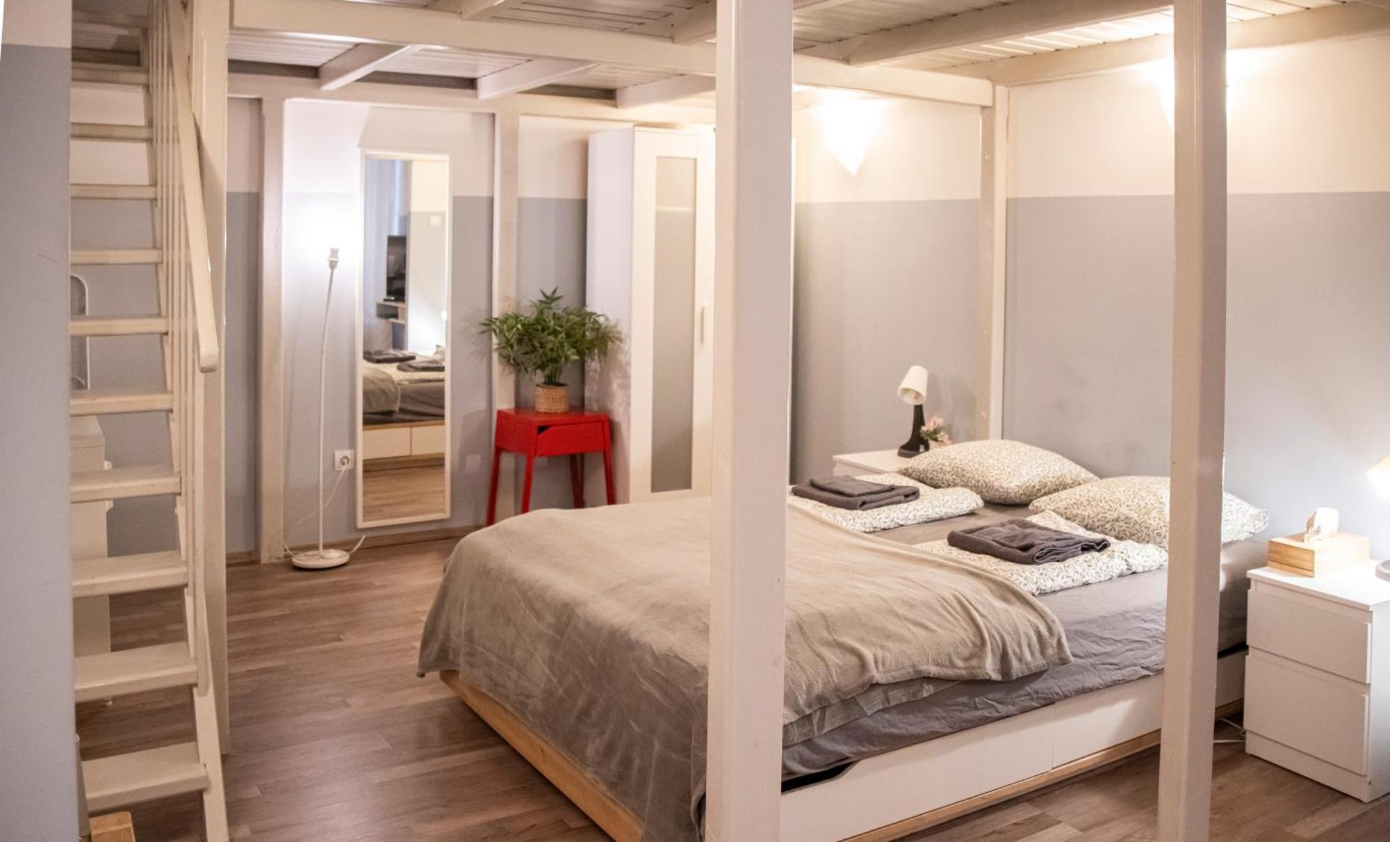 Klau33 Apartment In Party District Будапеща Екстериор снимка