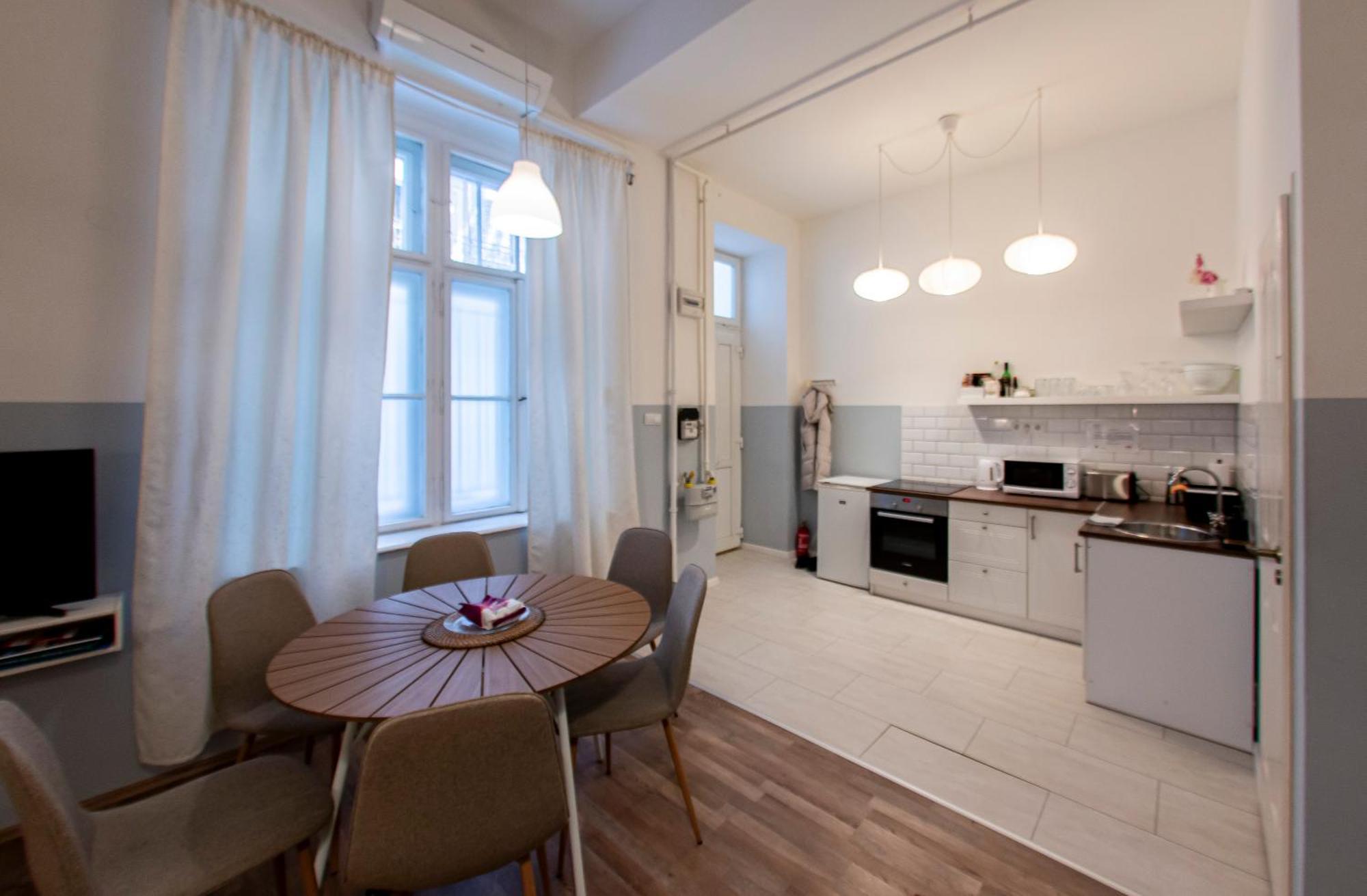 Klau33 Apartment In Party District Будапеща Екстериор снимка